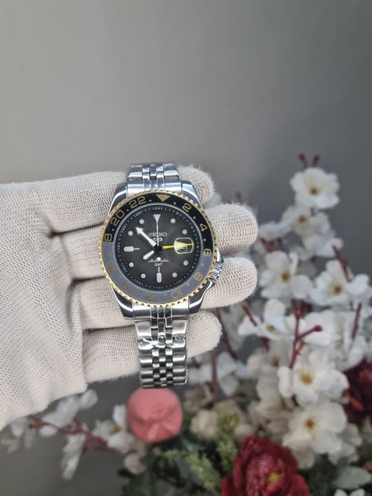 Seiko GMT Pack Yellow Grey AT436